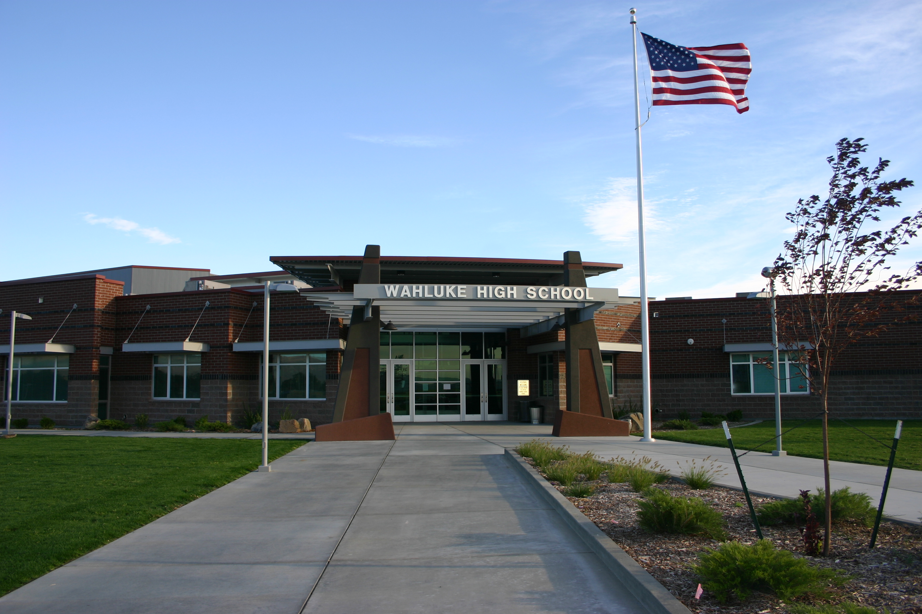 wahlukehigh.jpeg